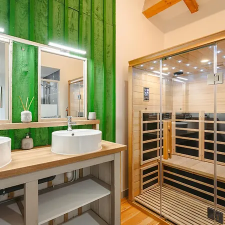 Couleur Patio, Loft Atypique, Sauna *